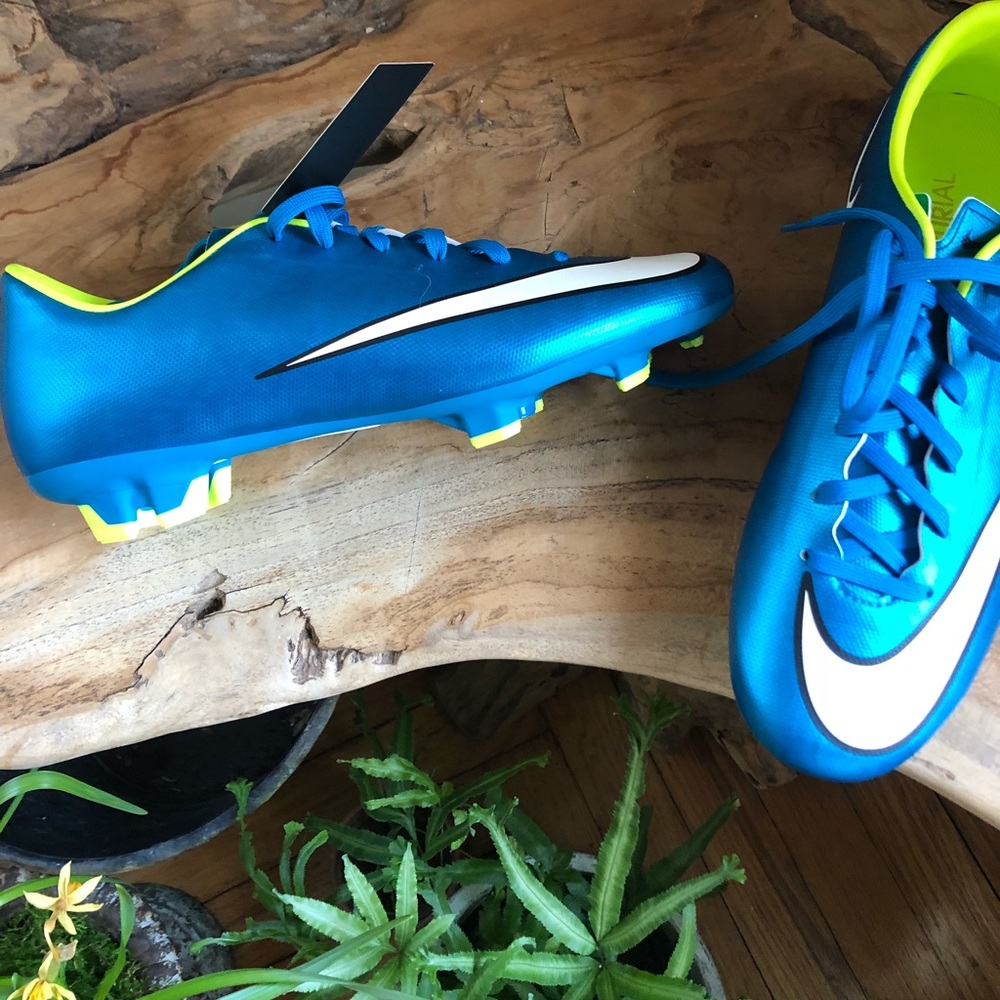 Women's Nike Cleats